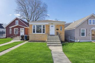 3334 N Oleander Avenue, Chicago, IL 60634