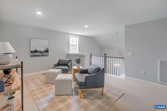 7 DeCERBO TERR, Charlottesville, VA 22901