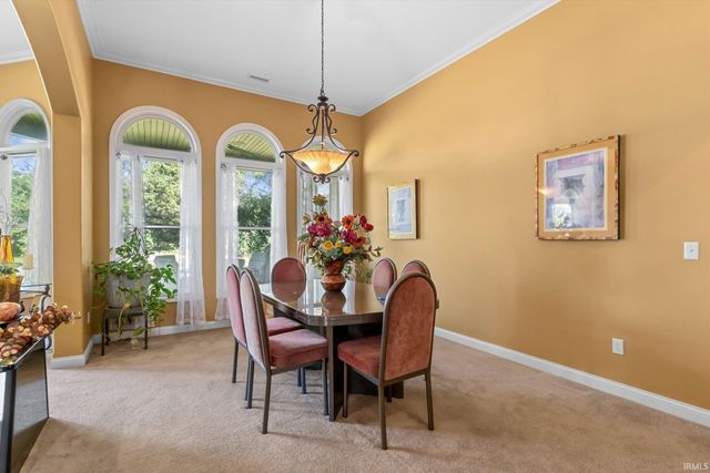 5813 Wayne Trace, Fort Wayne, IN 46816