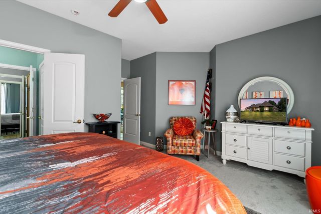 5813 Wayne Trace, Fort Wayne, IN 46816