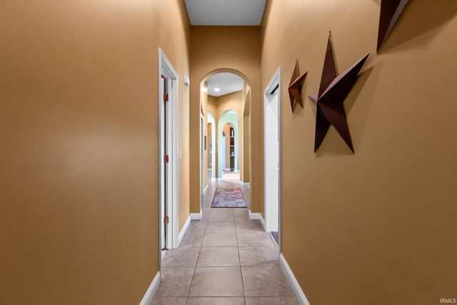 5813 Wayne Trace, Fort Wayne, IN 46816