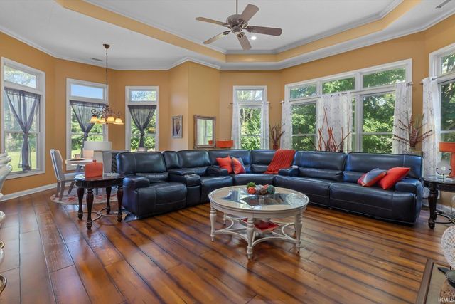 5813 Wayne Trace, Fort Wayne, IN 46816