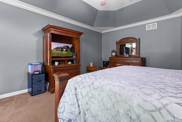 5813 Wayne Trace, Fort Wayne, IN 46816
