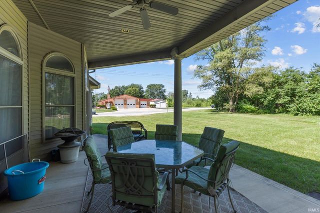5813 Wayne Trace, Fort Wayne, IN 46816