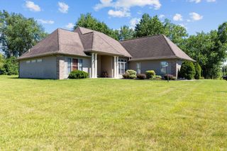 5813 Wayne Trace, Fort Wayne, IN 46816