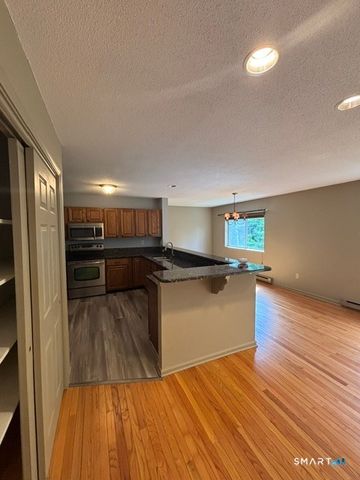 187 Lovers Lane 57, Torrington, CT 06790