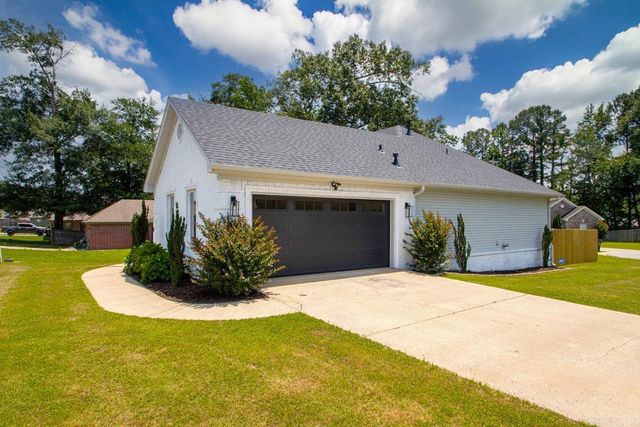 3201 McKensie Drive, Benton, AR 72015