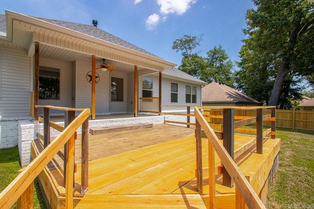 3201 McKensie Drive, Benton, AR 72015