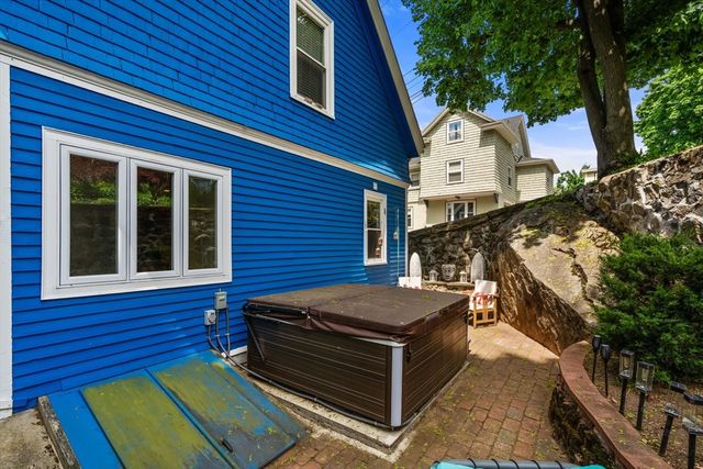 9 Sheridan Road, Swampscott, MA 01907