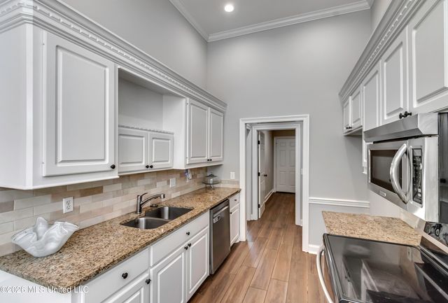 504 Wildberry Drive, Pearl, MS 39208