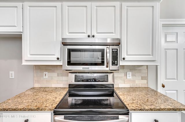 504 Wildberry Drive, Pearl, MS 39208