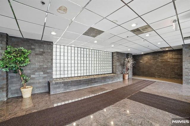 364 PALISADE Avenue 5E, Cliffside Park, NJ 07010