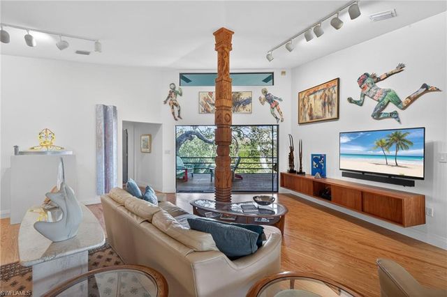 13290 Electron DR, Fort Myers, FL 33908