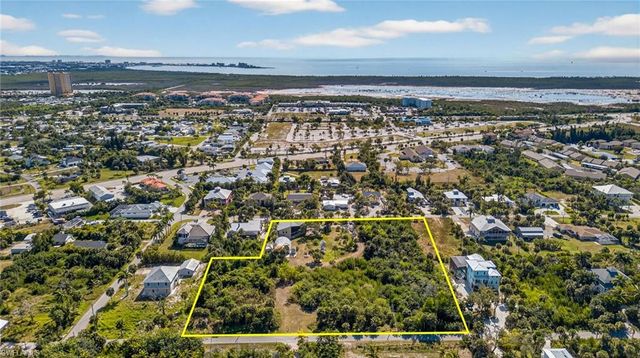 13290 Electron DR, Fort Myers, FL 33908