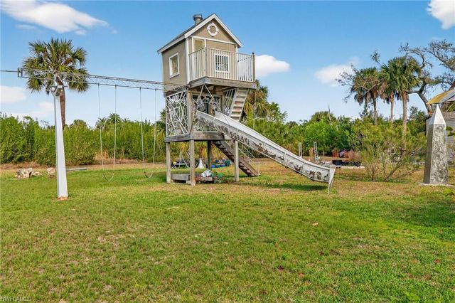 13290 Electron DR, Fort Myers, FL 33908