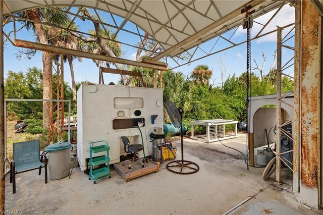 13290 Electron DR, Fort Myers, FL 33908