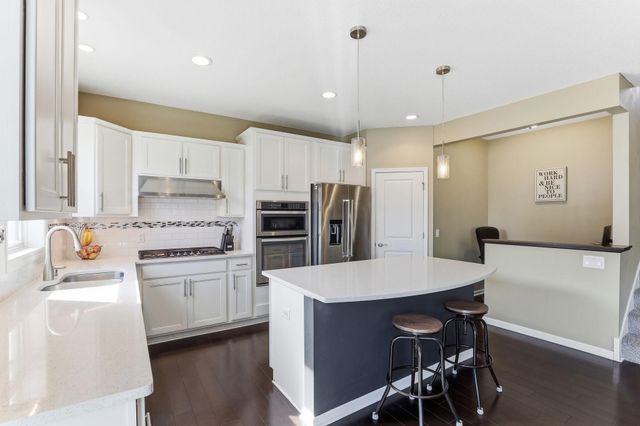 671 Devine Drive, New Brighton, MN 55112