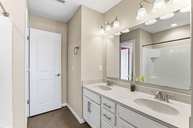 671 Devine Drive, New Brighton, MN 55112