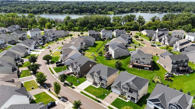 671 Devine Drive, New Brighton, MN 55112