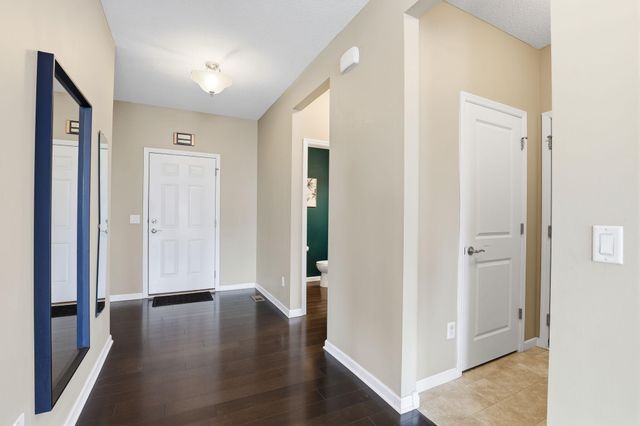 671 Devine Drive, New Brighton, MN 55112