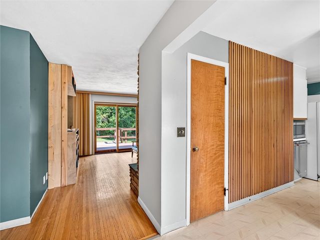 1084 Cherry Hill Lane, Webster, NY 14580