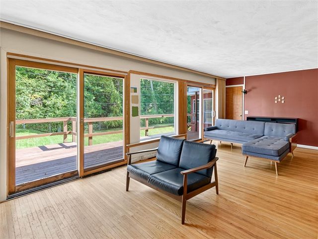 1084 Cherry Hill Lane, Webster, NY 14580
