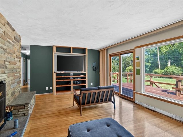 1084 Cherry Hill Lane, Webster, NY 14580