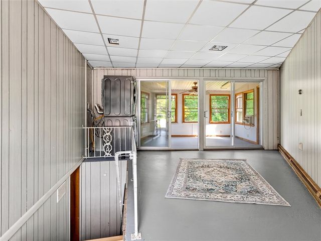 1084 Cherry Hill Lane, Webster, NY 14580