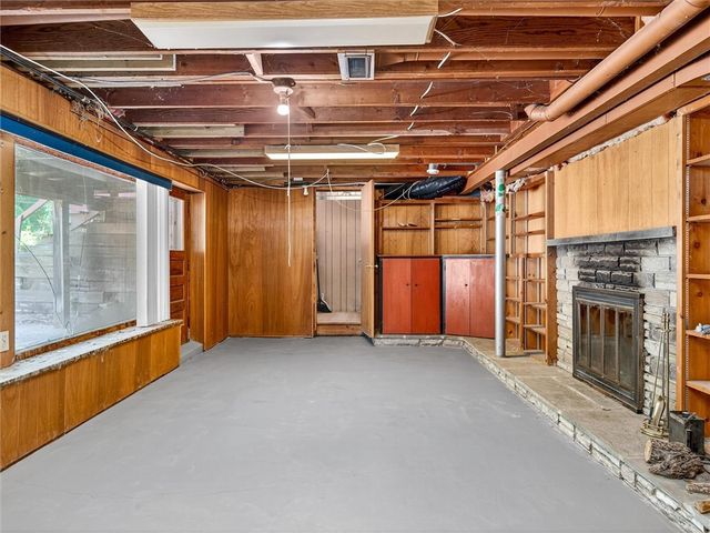 1084 Cherry Hill Lane, Webster, NY 14580