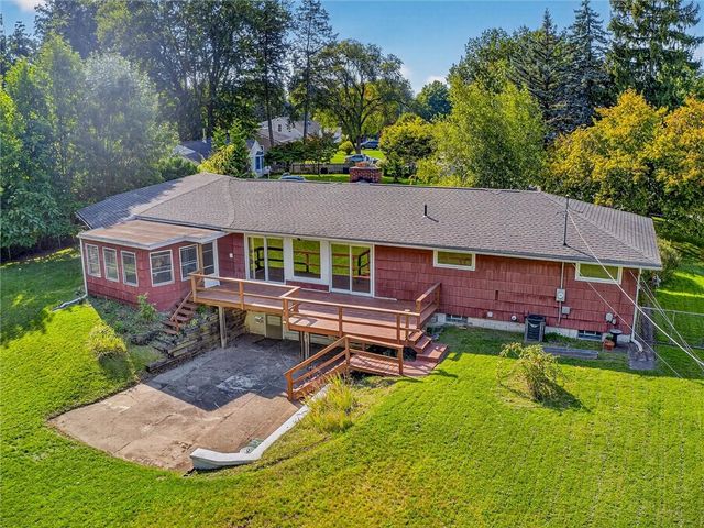 1084 Cherry Hill Lane, Webster, NY 14580