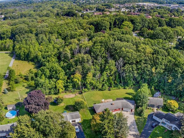 1084 Cherry Hill Lane, Webster, NY 14580