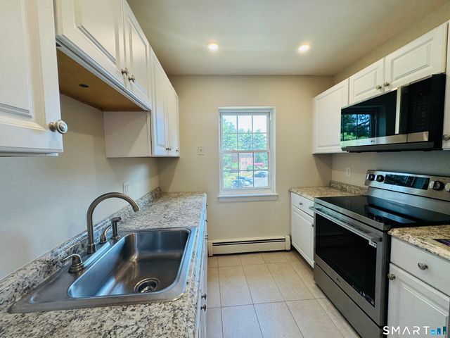 1070 New Haven Avenue 72, Milford, CT 06460