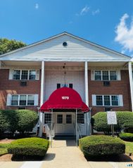 1070 New Haven Avenue 72, Milford, CT 06460