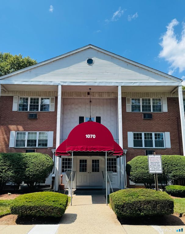 1070 New Haven Avenue 72, Milford, CT 06460