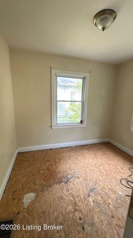4715 S 1st St, Louisville, KY 40214