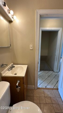 4715 S 1st St, Louisville, KY 40214