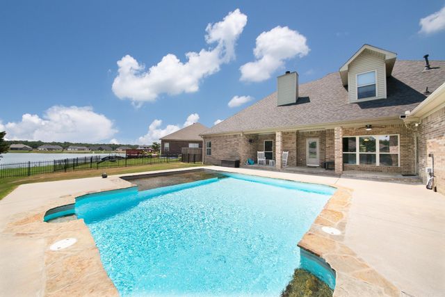 2415 Lakewood Circle, Cabot, AR 72023