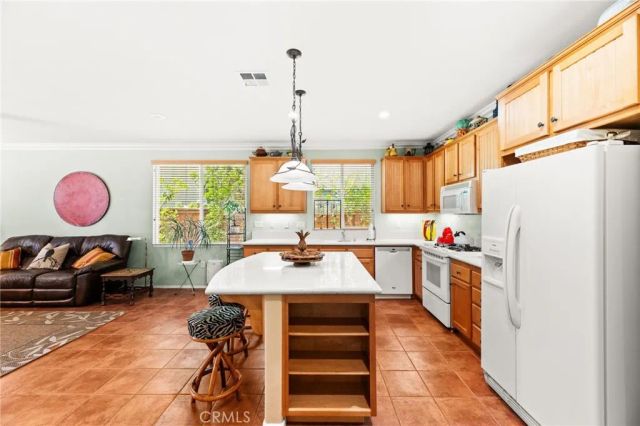 400 Bjorn Court, Hemet, CA 92545