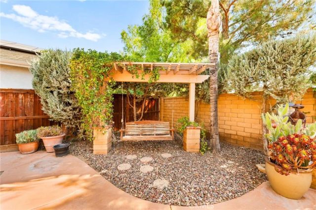 400 Bjorn Court, Hemet, CA 92545