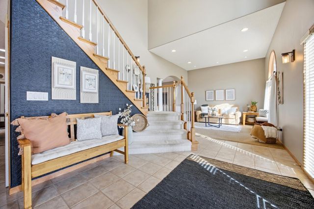 645 Evergreen Circle, Oxbow, ND 58047