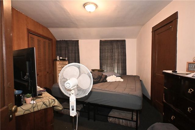 948 Athalia Ave, Monessen, PA 15062