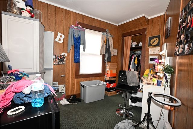 948 Athalia Ave, Monessen, PA 15062