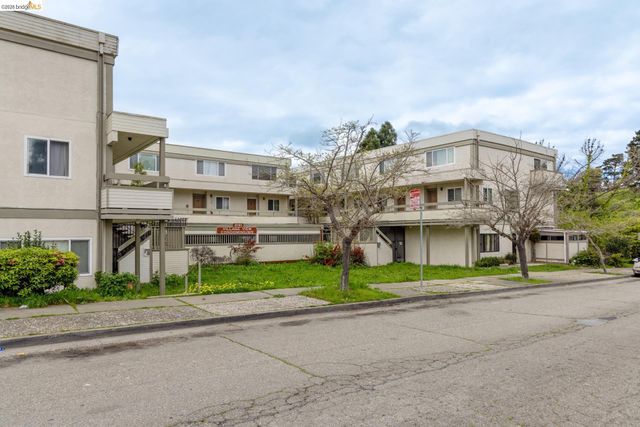 3161 Birmingham Dr 209, Richmond, CA 94806