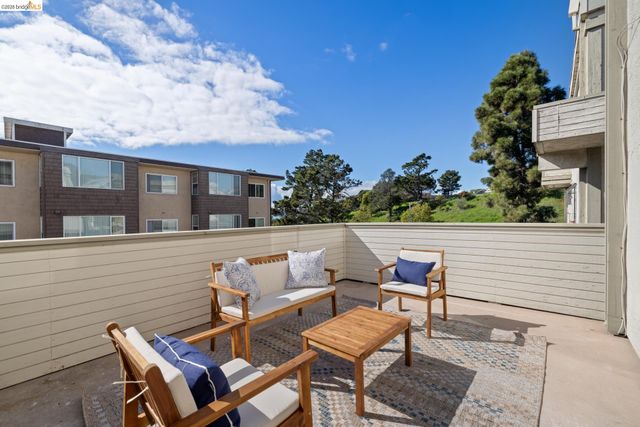 3161 Birmingham Dr 209, Richmond, CA 94806