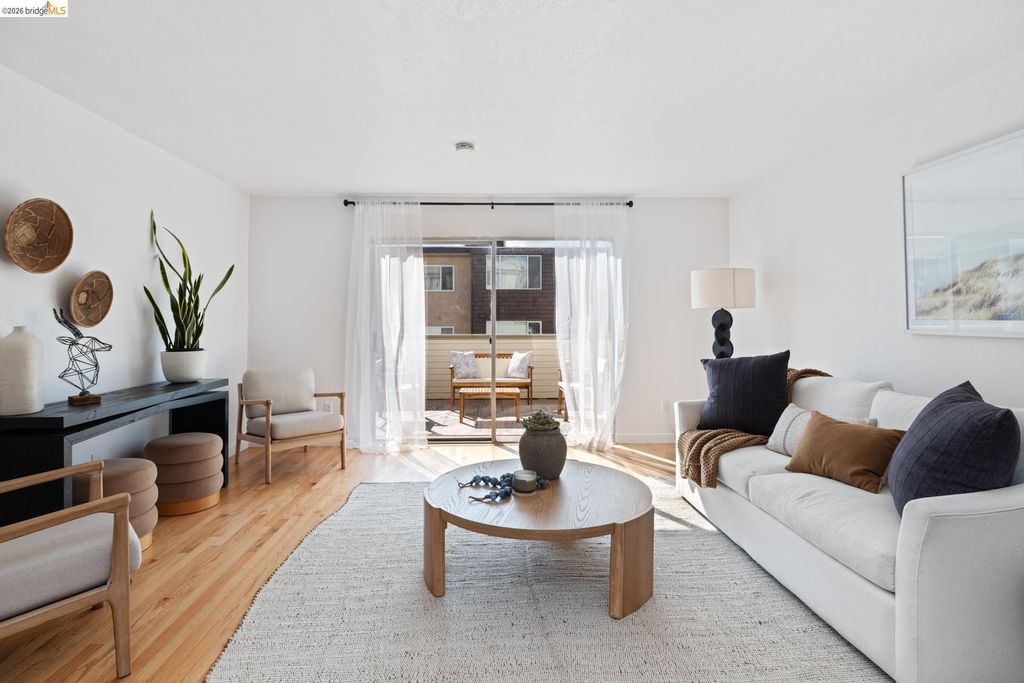 3161 Birmingham Dr 209, Richmond, CA 94806