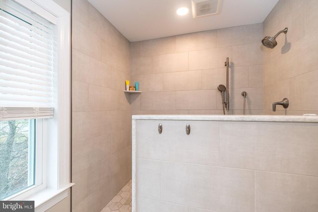 447 GREEN MEADOW DR, Douglassville, PA 19518