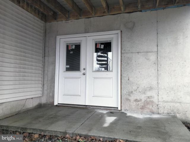 447 GREEN MEADOW DR, Douglassville, PA 19518