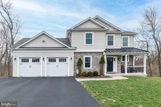 447 GREEN MEADOW DR, Douglassville, PA 19518