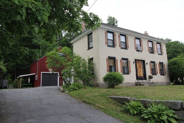 15 Chapel Street, Ashburnham, MA 01430