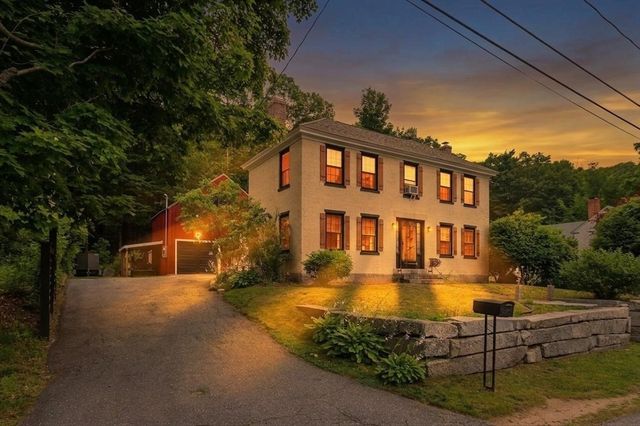 15 Chapel Street, Ashburnham, MA 01430